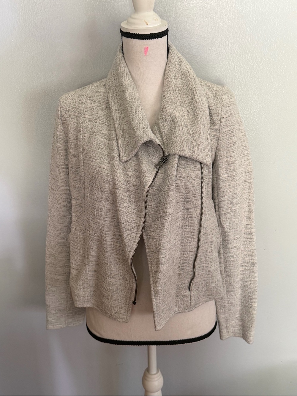 Banana Republic Cream Textured Asymmetrical Zip Jacket